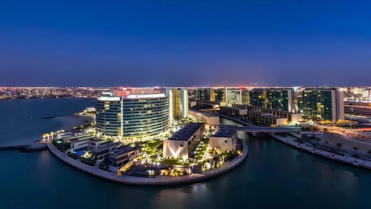 Al Raha Beach — 2